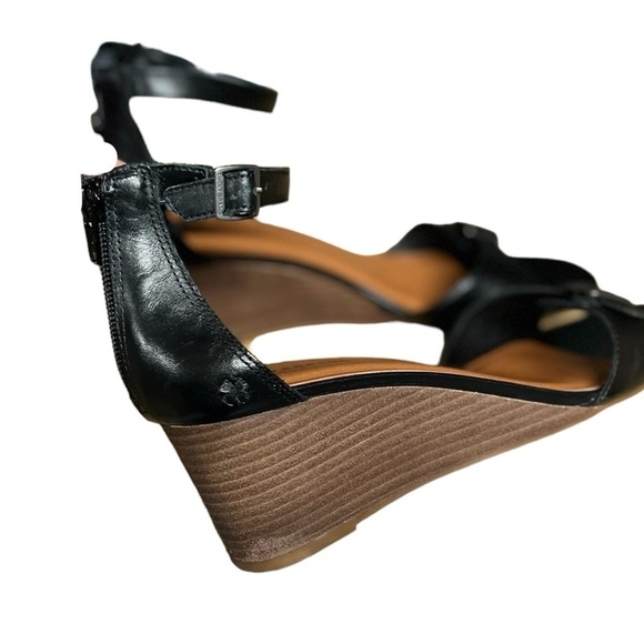 🌻NEW LUCKY BRAND Women's Jodella Black Leather Wedge Sandals Size 10 - Picture 3 of 14